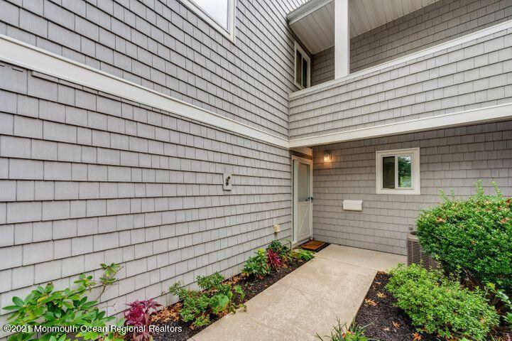 3 Locust Way Spring Lake Heights, NJ 07762 - Photo 3 of 27 20191014184000093488000000-o