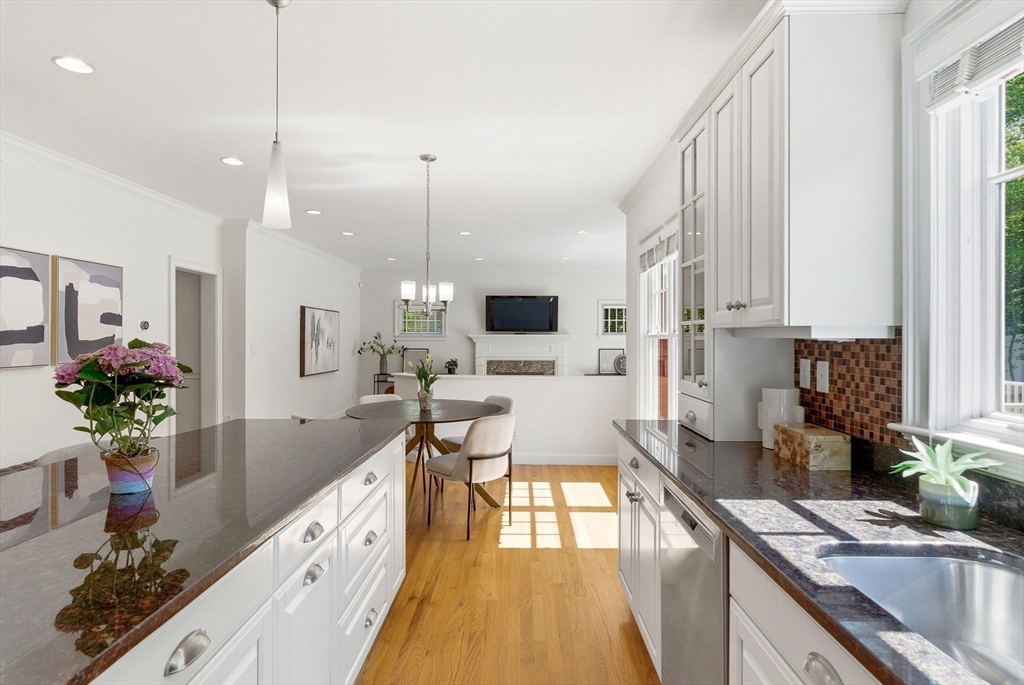 449 Old Marlboro Road Concord, MA 01742 - Photo 9 of 42