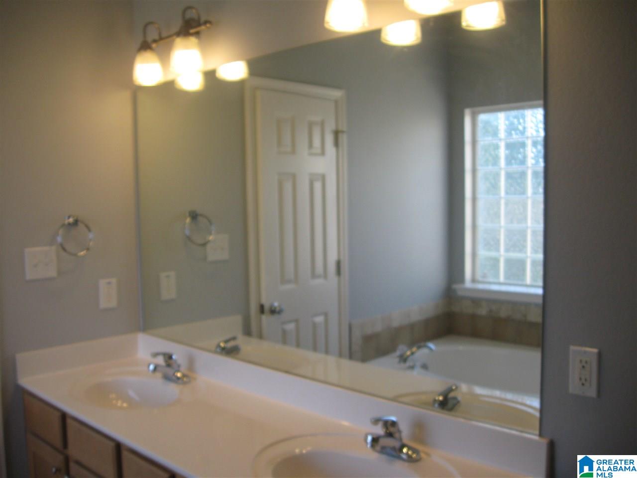320 Nottingham Drive Calera, AL 35040 - Photo 22 of 28 Gallery Image 22