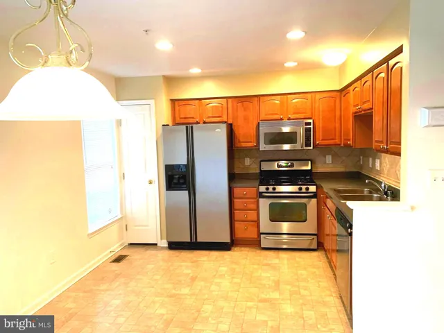 $2,600 | 7329 Granite Woods Court, Woodlawn, MD 21244