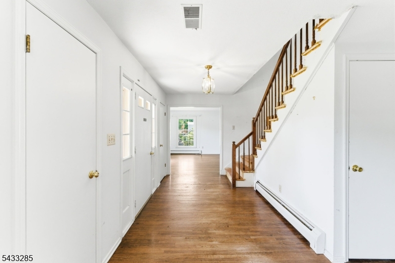 3 Elm Street Chester, NJ 07930 - Photo 13 of 40