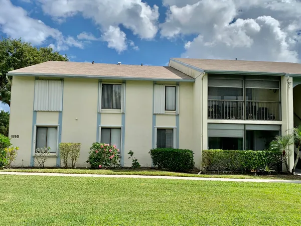 $2,300 | 1116 Green Pine Boulevard, Unit G1, West Palm Beach, FL 33409