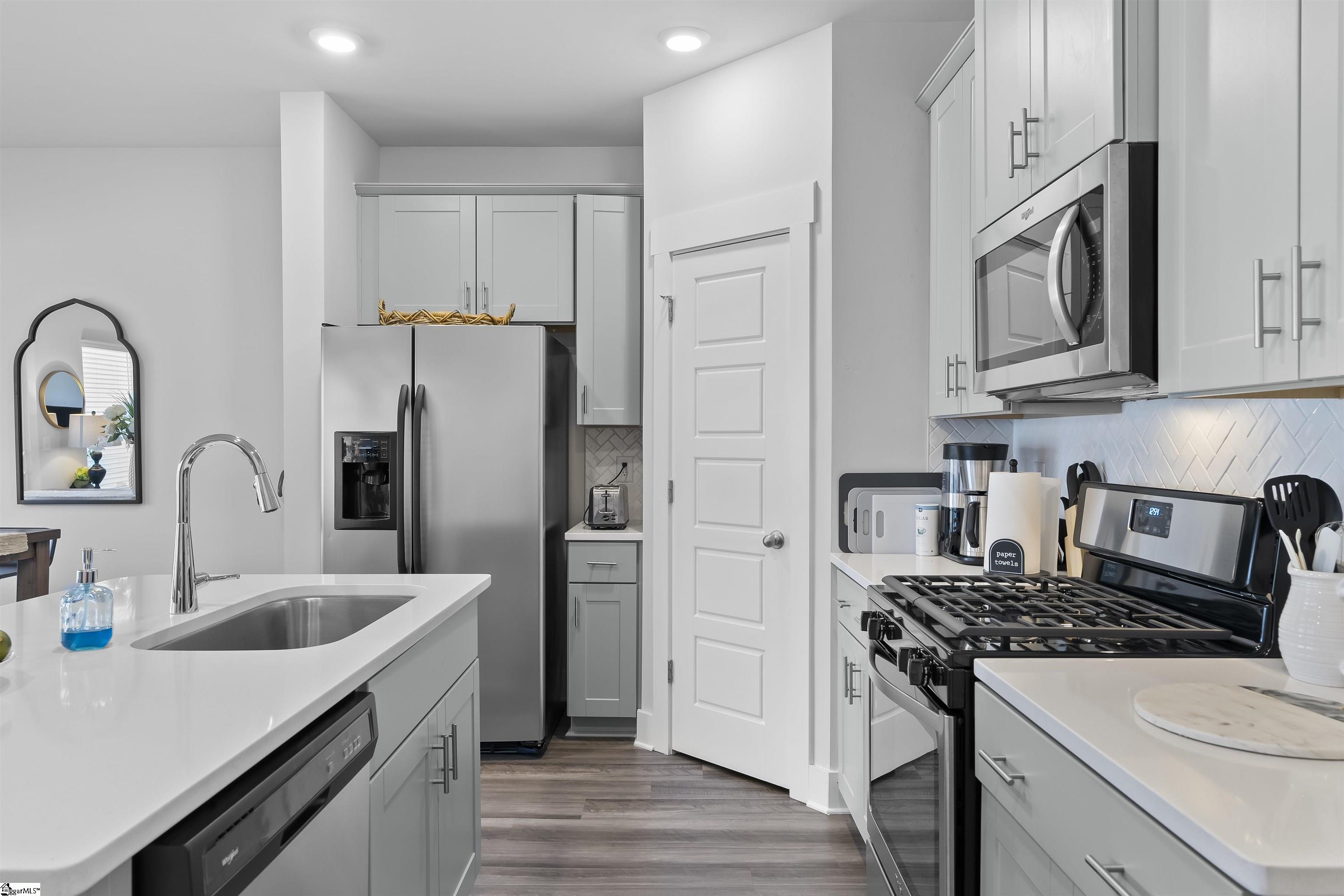 842 Thread Way Greer, SC 29651 - Photo 6 of 31