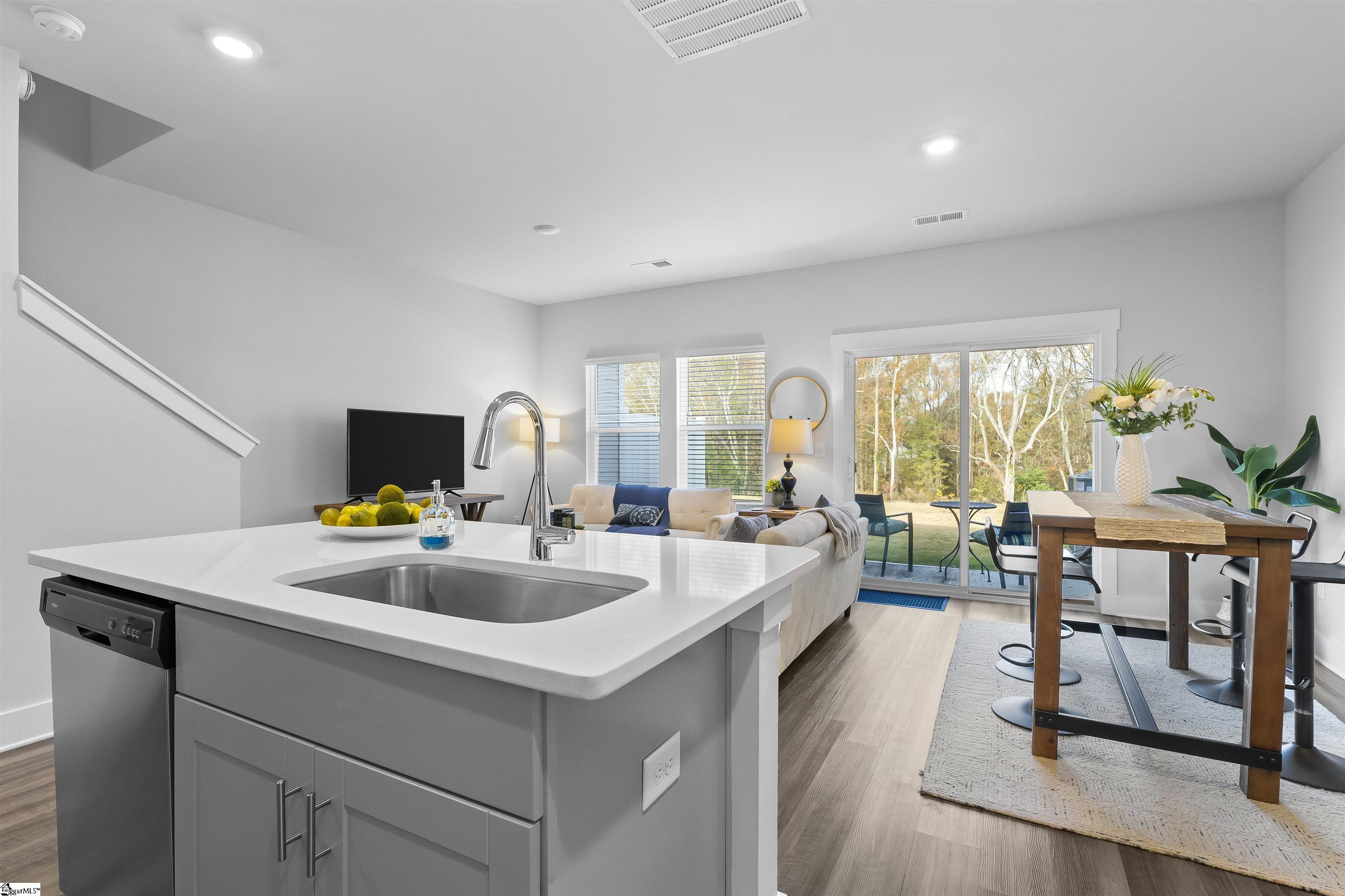 842 Thread Way Greer, SC 29651 - Photo 7 of 31