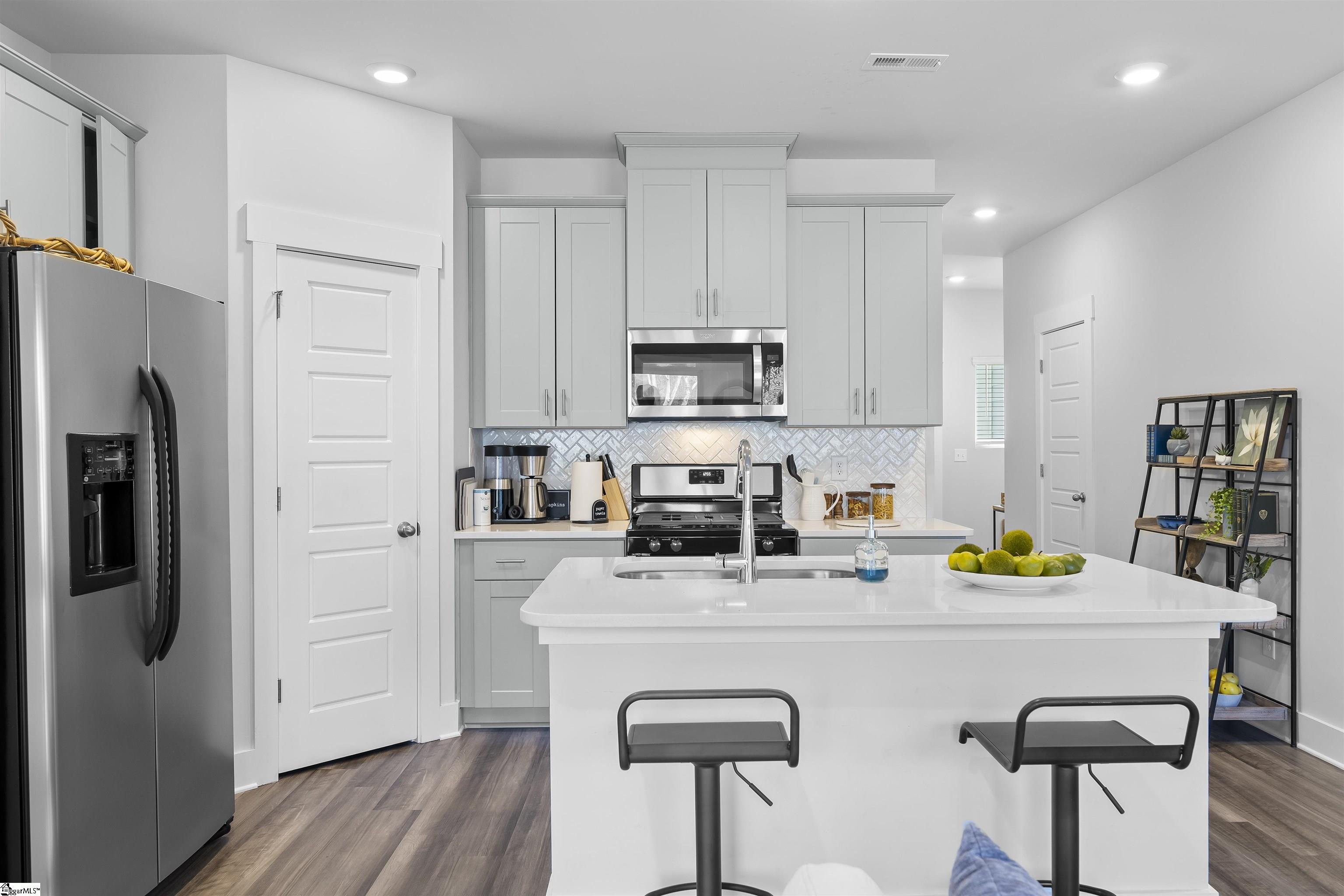 842 Thread Way Greer, SC 29651 - Photo 8 of 31