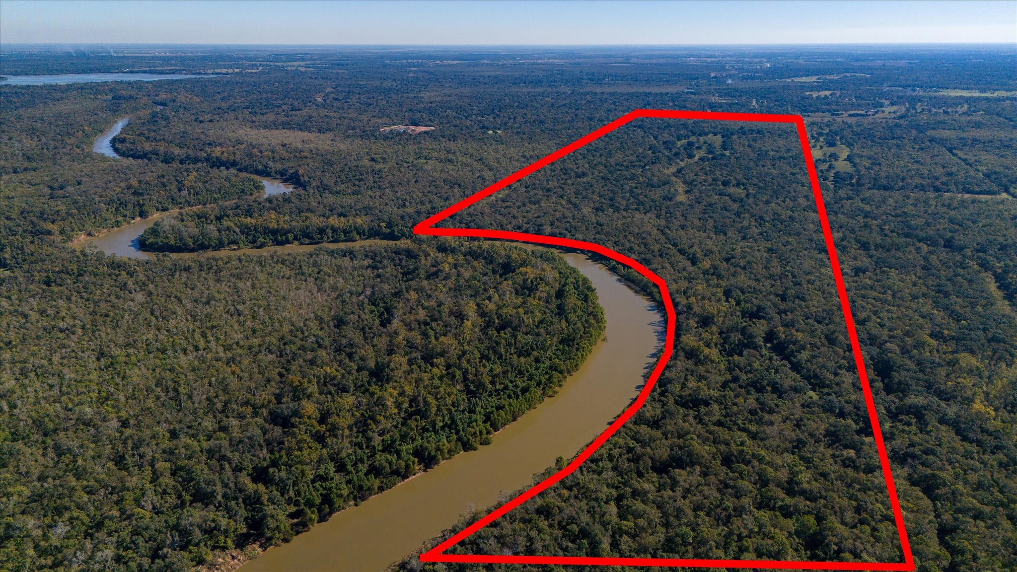 0 Cr 611 Angleton Tx 77515 Angleton, TX 77515 - Photo 12 of 33 a view of a bird bath