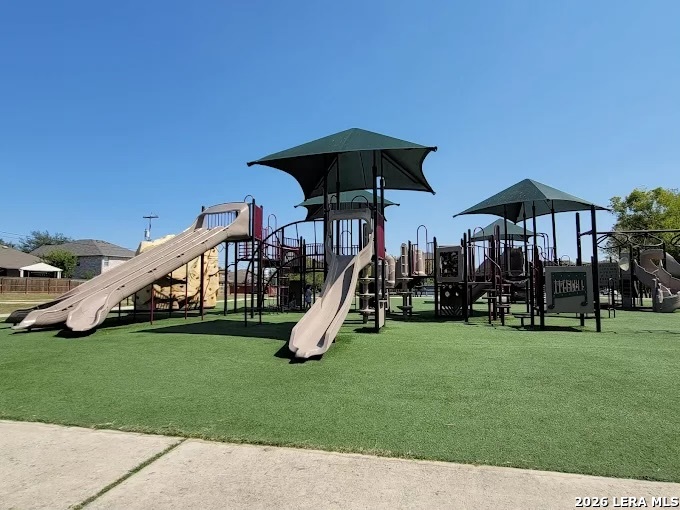 7405 Forest Edge Live Oak, TX 78233 - Photo 12 of 14