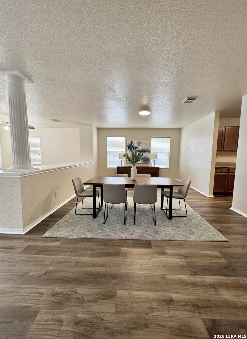 7405 Forest Edge Live Oak, TX 78233 - Photo 4 of 14