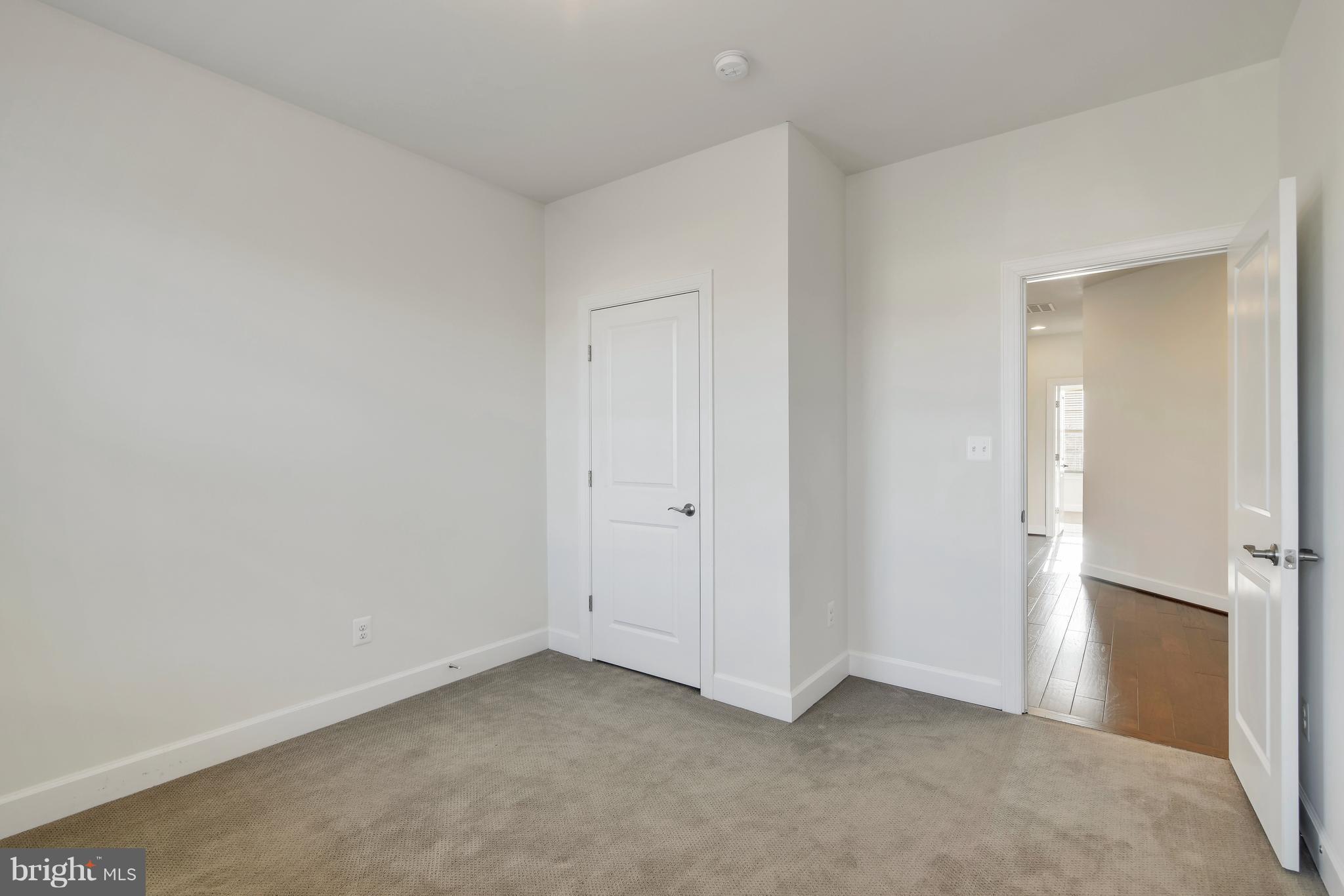 20442 Codman Drive Ashburn, VA 20147 - Photo 16 of 37 Bedroom