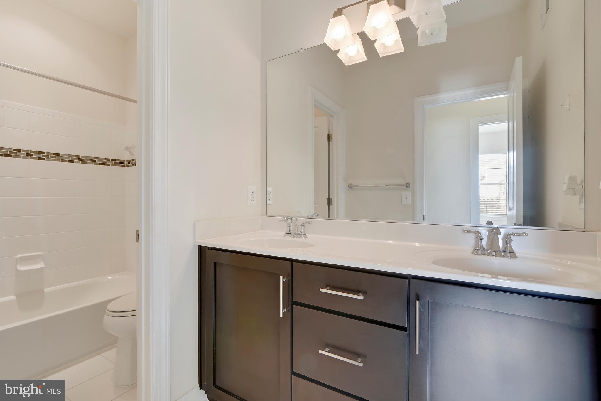 20442 Codman Drive Ashburn, VA 20147 - Photo 19 of 37