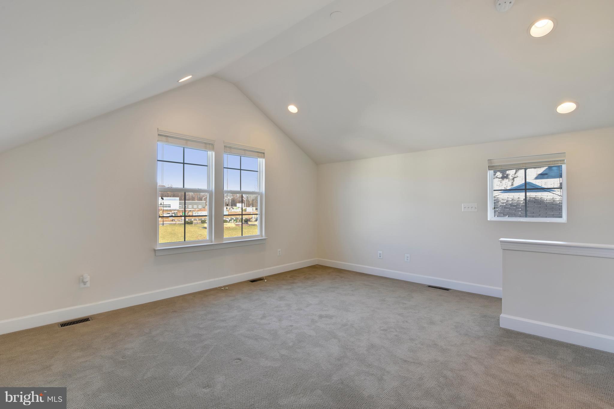 20442 Codman Drive Ashburn, VA 20147 - Photo 26 of 37 Loft