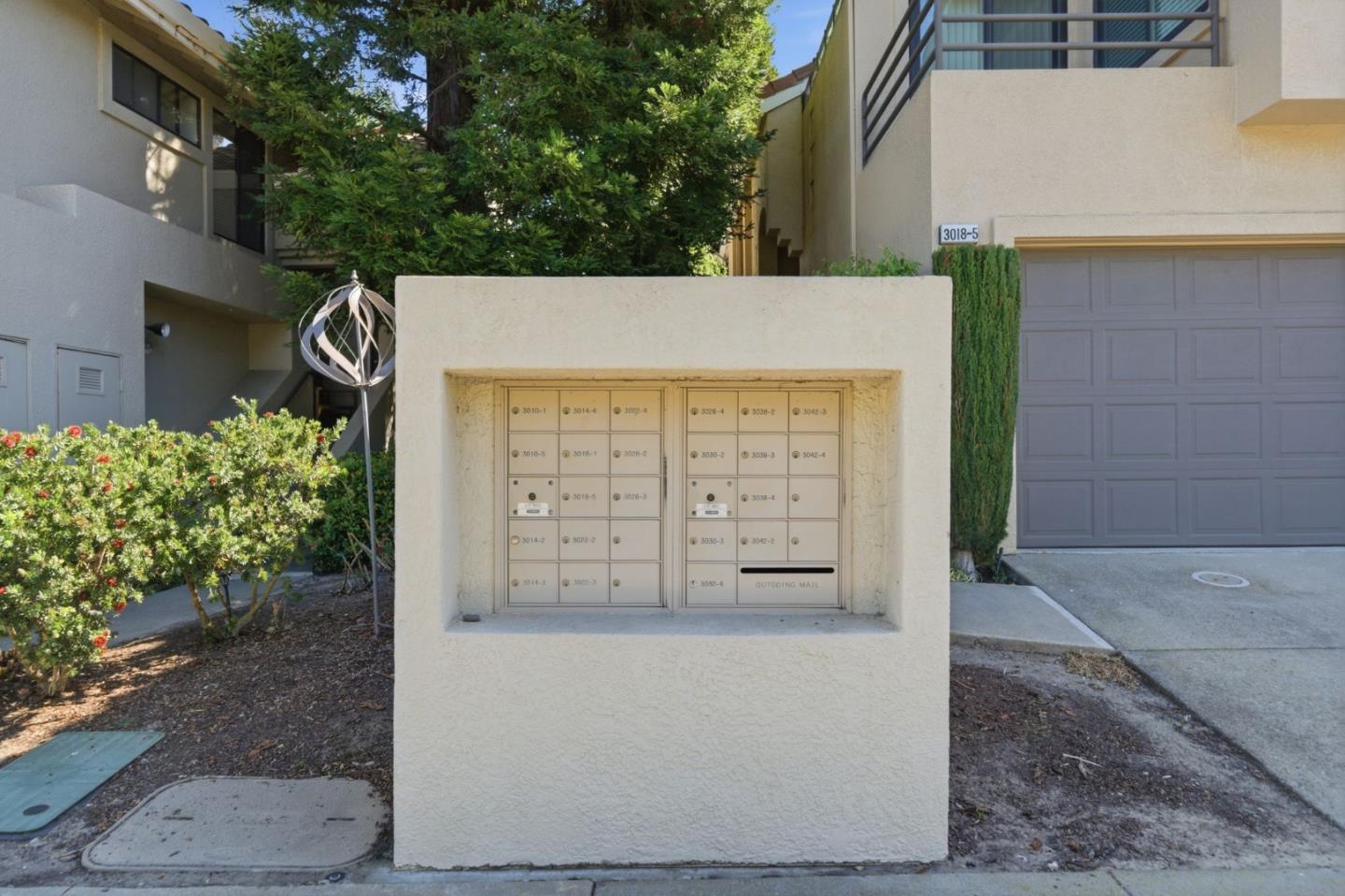 3030 Lakemont Drive, Unit 3 San Ramon, CA 94582 - Photo 32 of 43 front view of a house with a yard