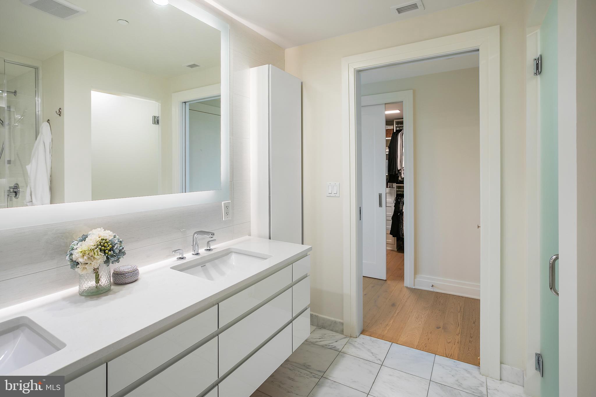 2501 M Street Northwest, Unit 510 Washington, DC 20037 - Photo 21 of 35 Dual Vanity