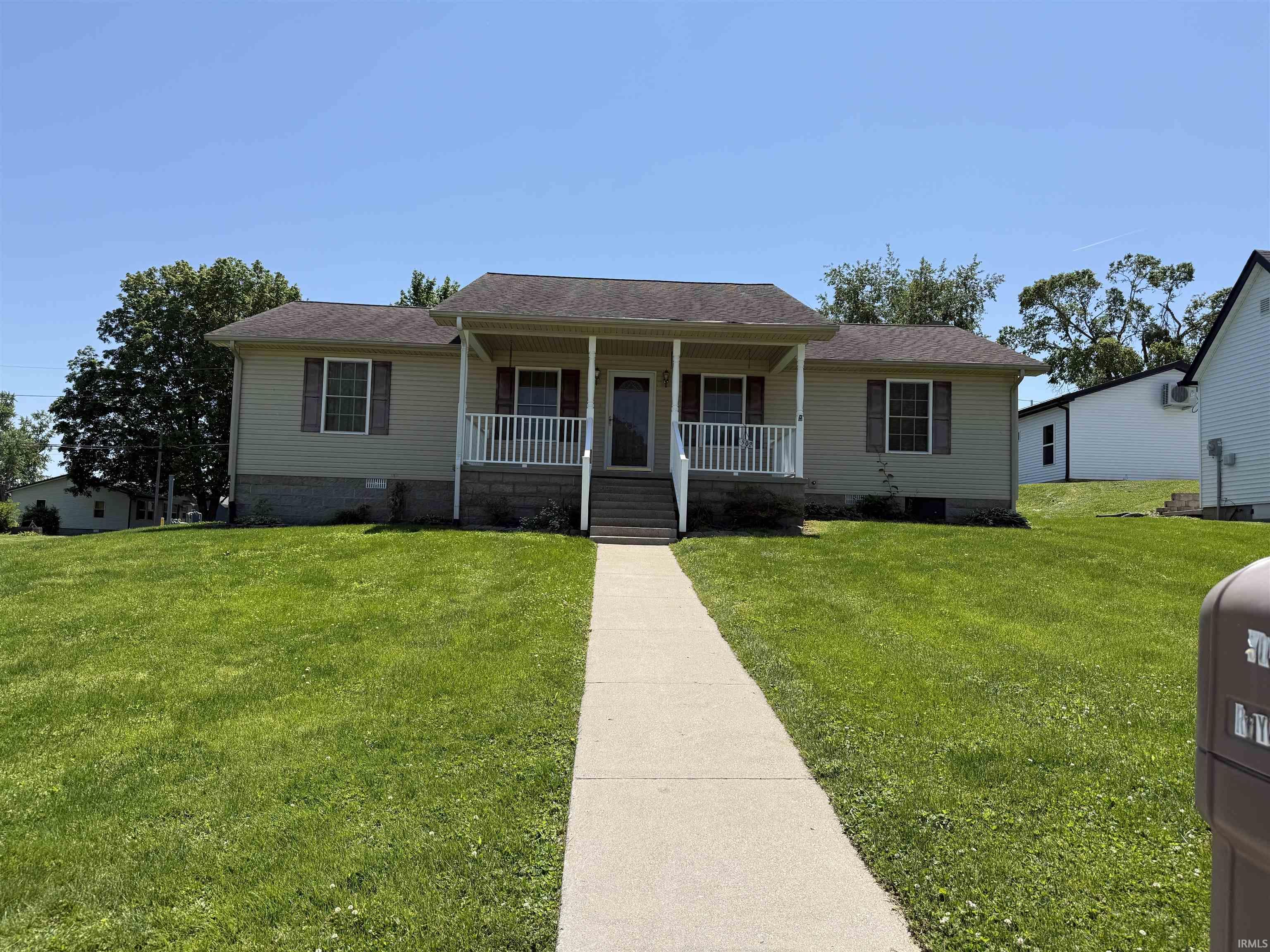 502 18th Street Bedford, IN 47421 - Photo 1 of 20