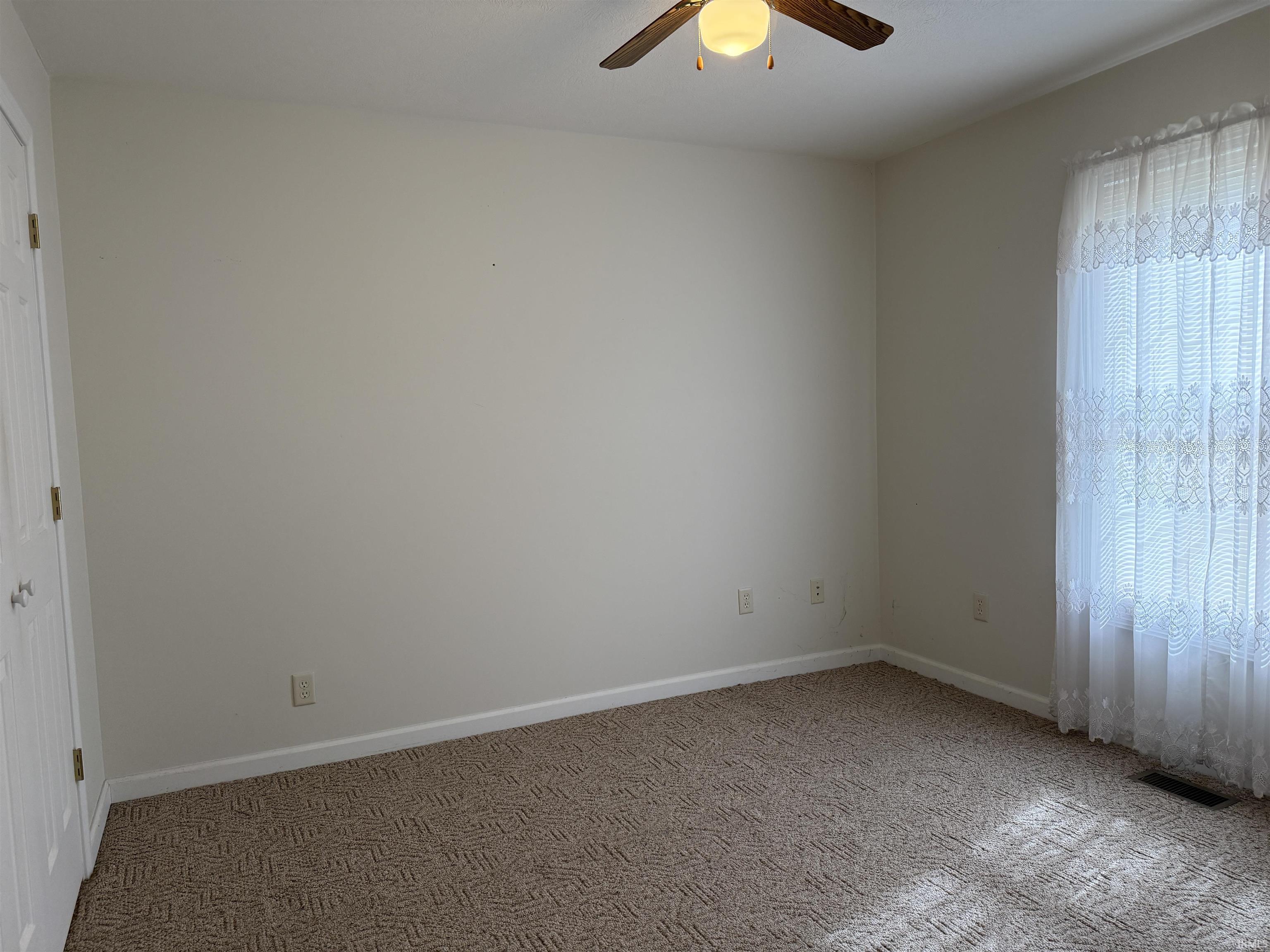 502 18th Street Bedford, IN 47421 - Photo 12 of 20