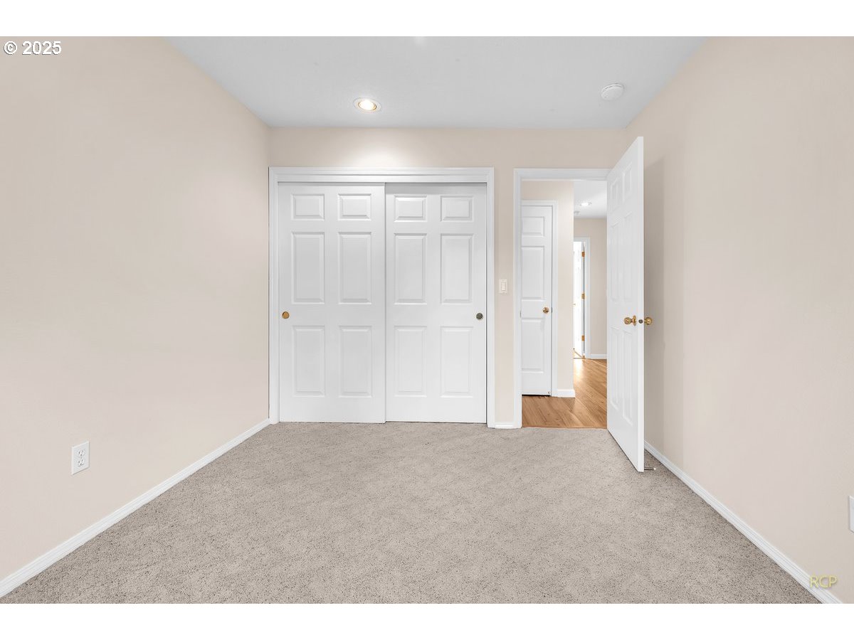 36640 Yocum Loop Sandy, OR 97055 - Photo 14 of 20 Bedroom