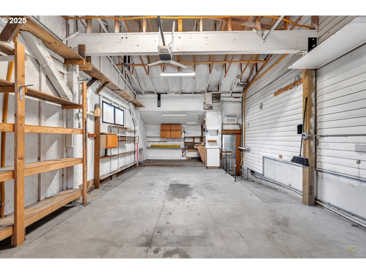 36640 Yocum Loop Sandy, OR 97055 - Photo 15 of 20 Shop