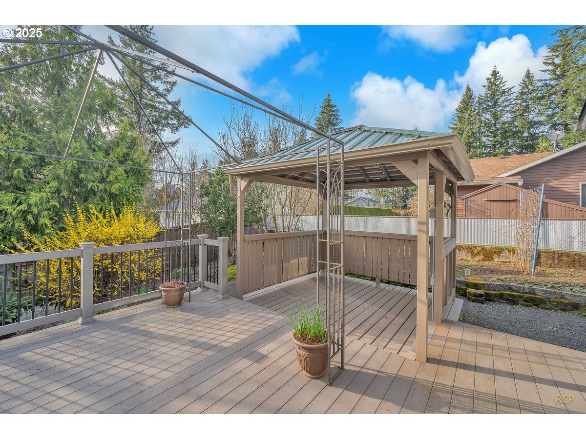 36640 Yocum Loop Sandy, OR 97055 - Photo 16 of 20