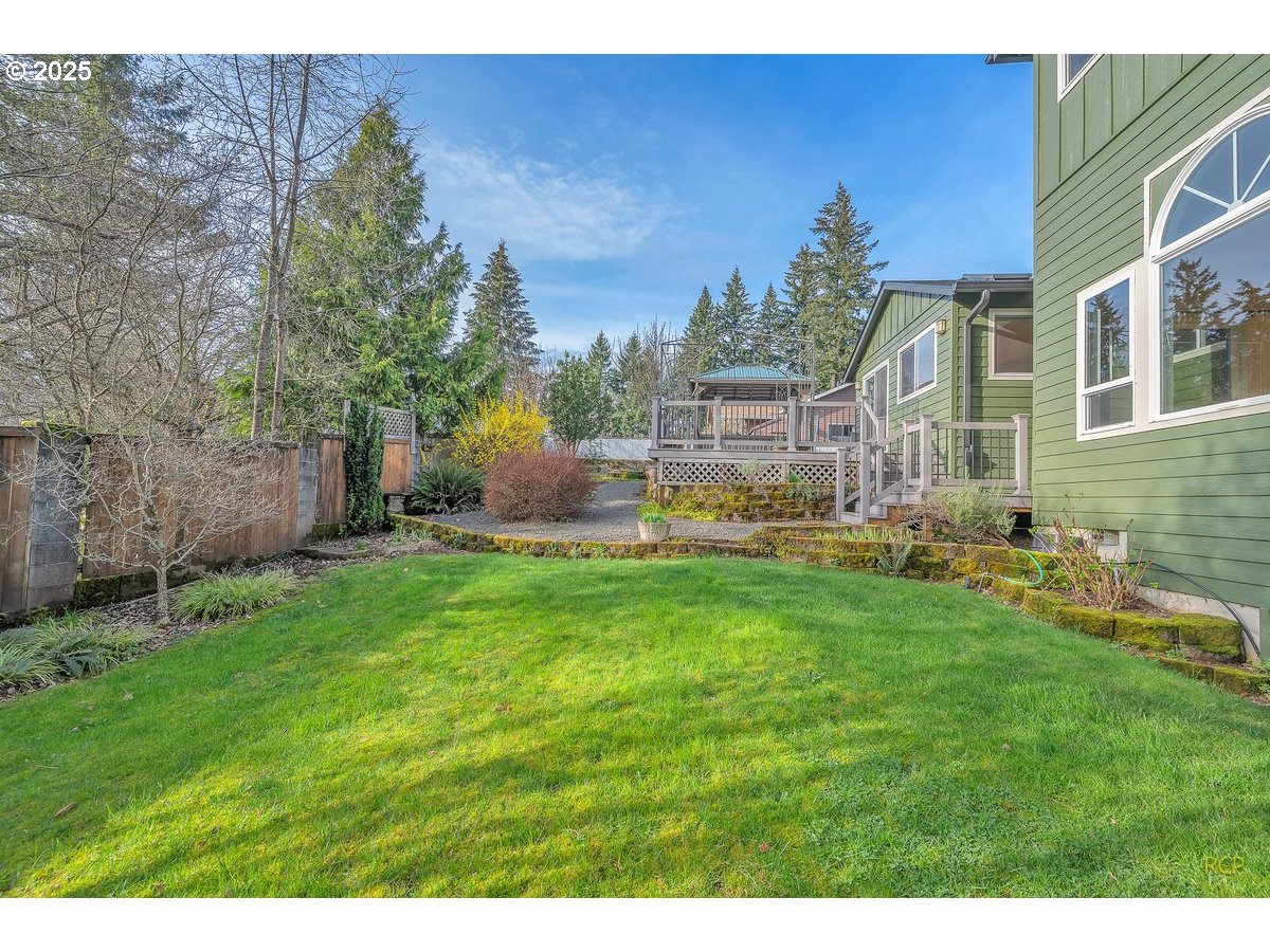 36640 Yocum Loop Sandy, OR 97055 - Photo 18 of 20