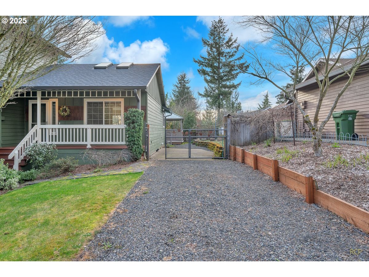 36640 Yocum Loop Sandy, OR 97055 - Photo 2 of 20 RV Parking