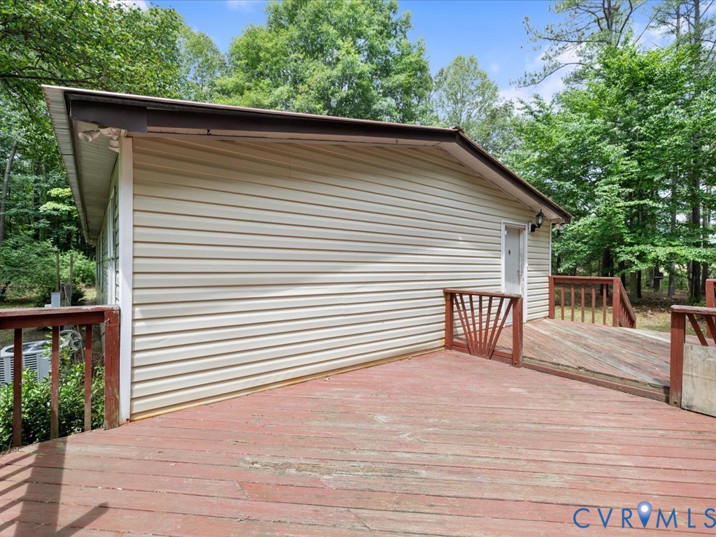 1250 Dorrell Road Aylett, VA 23009 - Photo 4 of 28