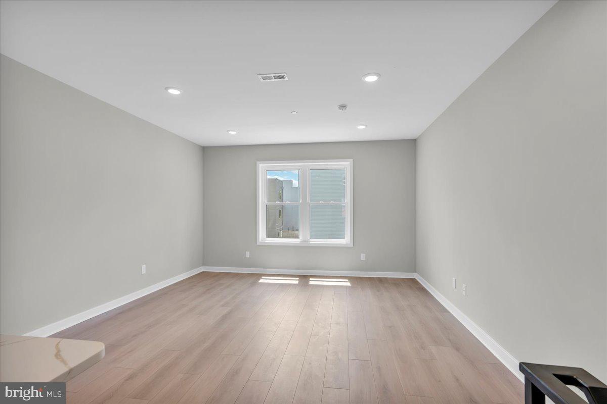 802 West Norris Street Philadelphia, PA 19122 - Photo 18 of 36