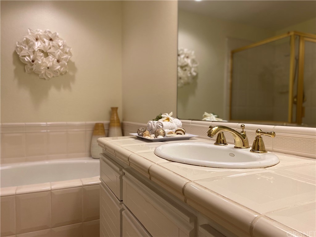 5688 Tanner Ridge Avenue Westlake Village, CA 91362 - Photo 14 of 32