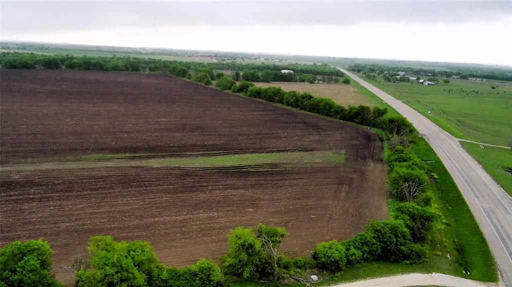437 County Road 437 Eddy, TX 76524 - Photo 2 of 16 a view of a backyard