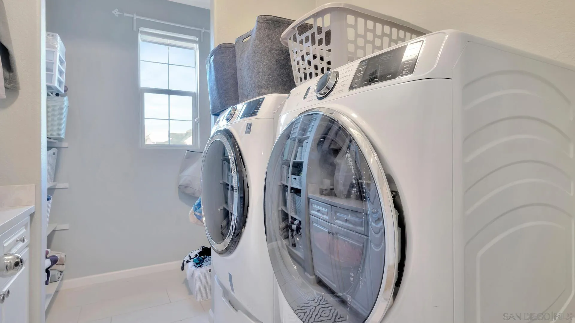 17568 Ralphs Ranch Road San Diego, CA 92127 - Photo 34 of 59 a view of a livingroom with front door