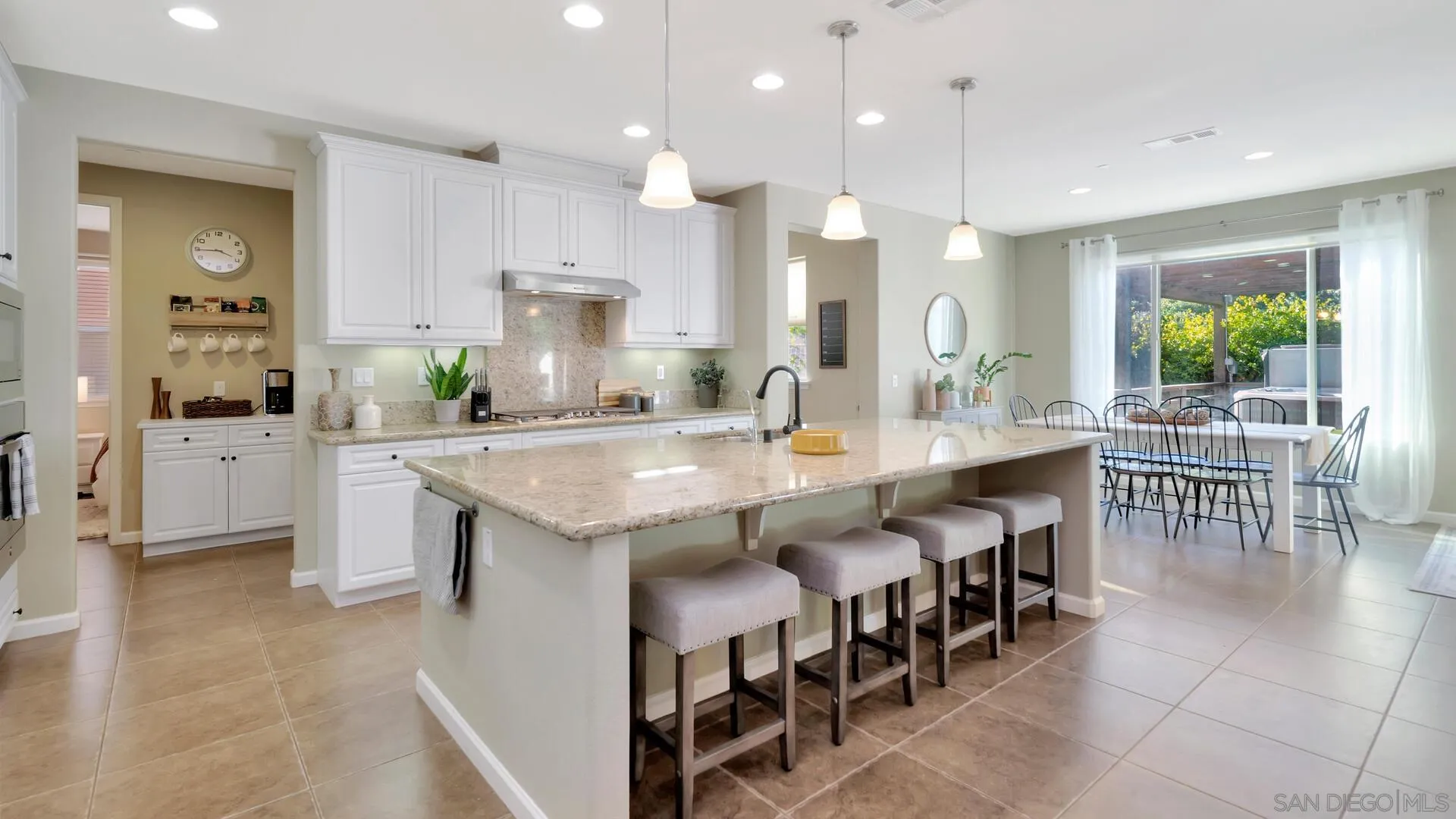 17568 Ralphs Ranch Road San Diego, CA 92127 - Photo 7 of 59