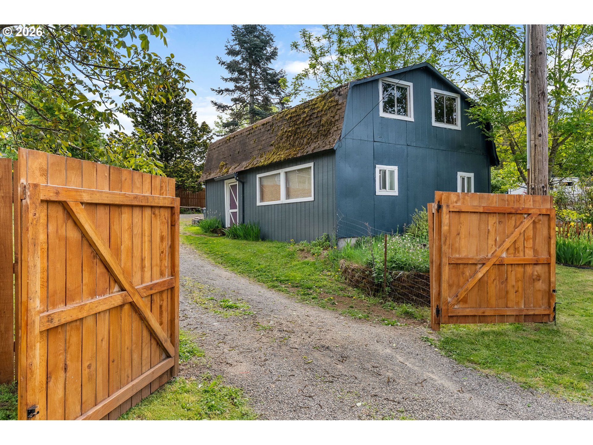 11 2nd Street Carson, WA 98610 - Photo 26 of 40 a view of backyard with green space