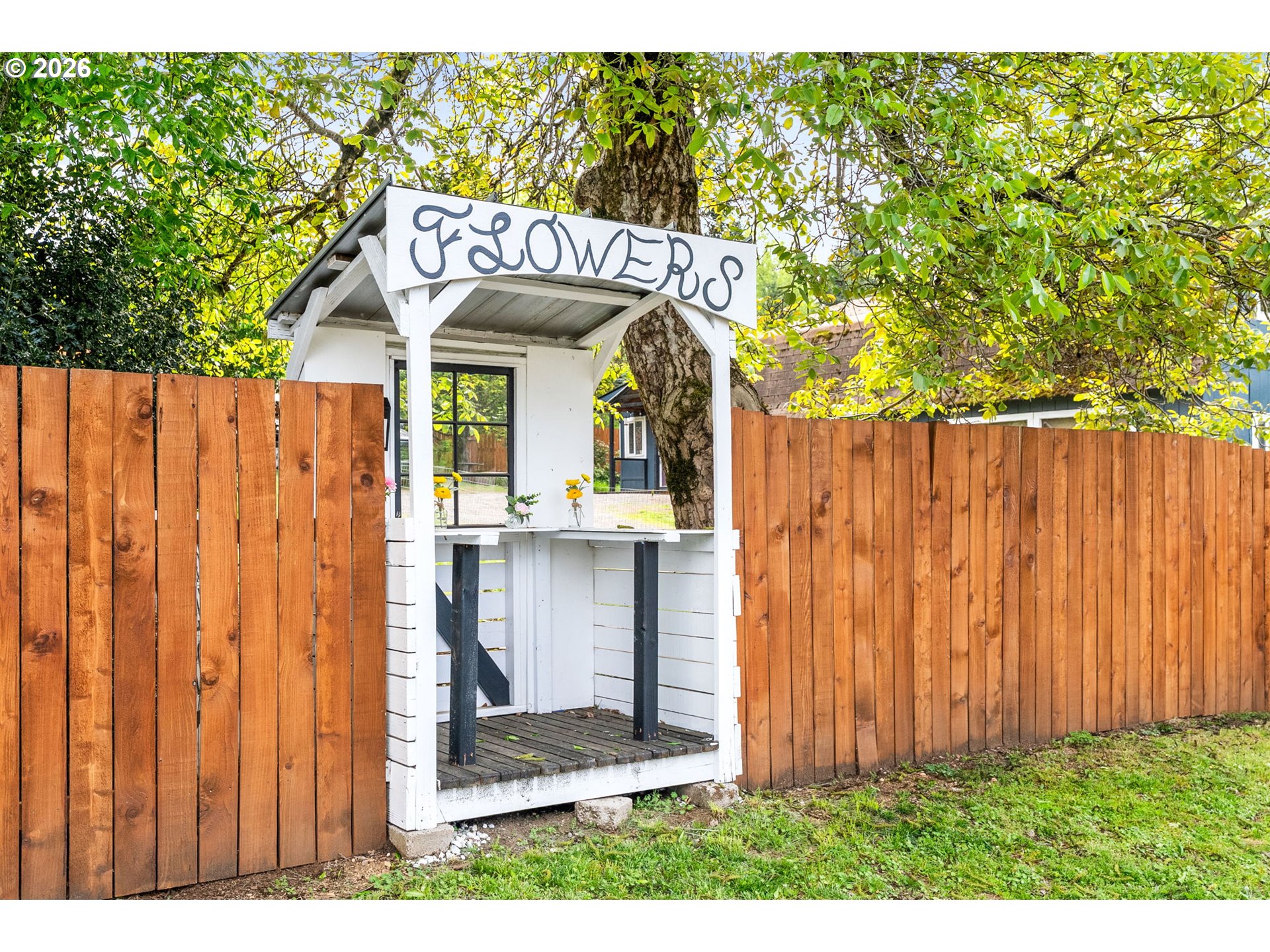 11 2nd Street Carson, WA 98610 - Photo 5 of 40 a view of a wooden door