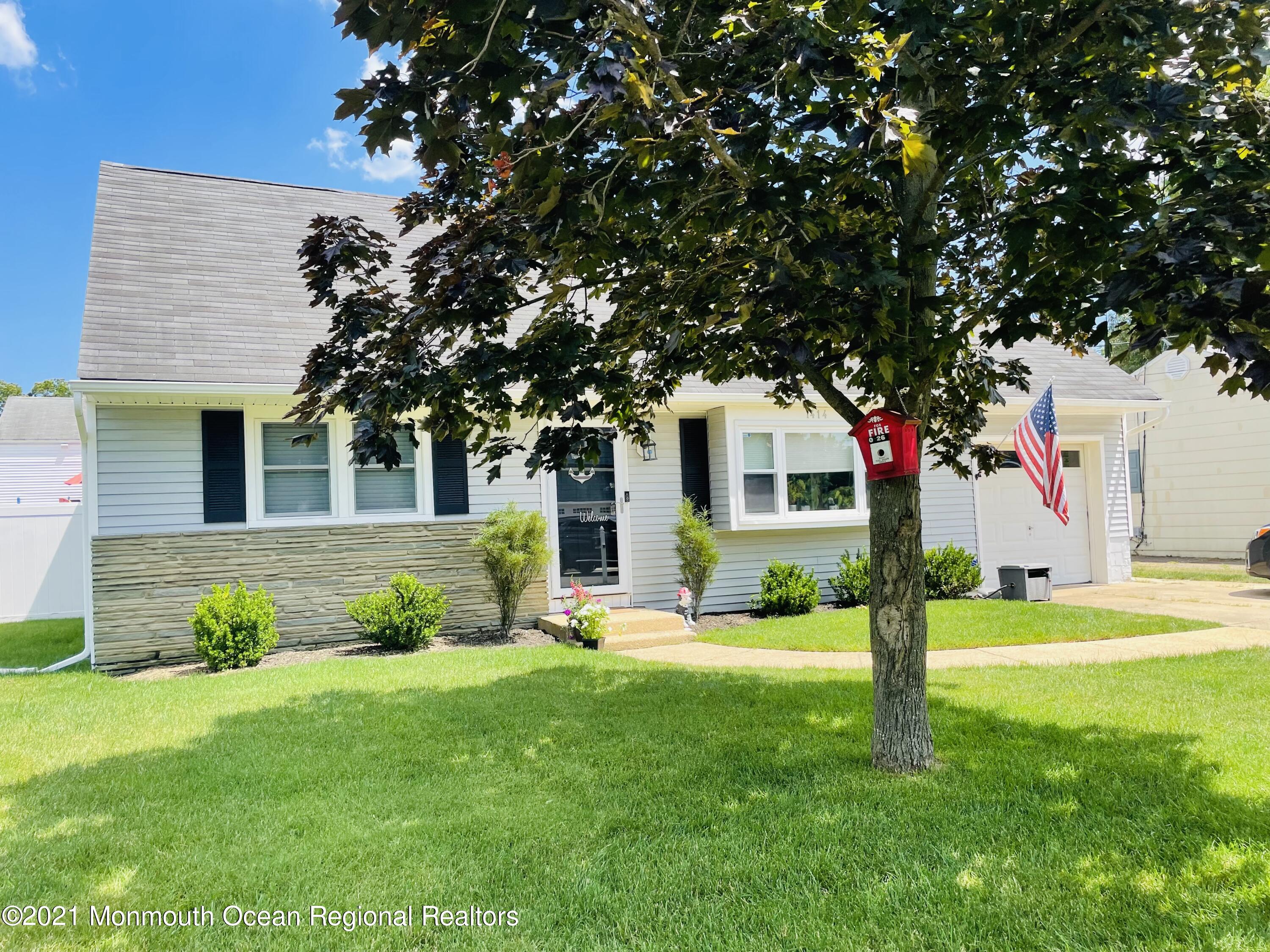 1414 Treeneedle Road Point Pleasant, NJ 08742 - Photo 2 of 27 EF813562-2EDB-424F-9309-3DE18B272ED4
