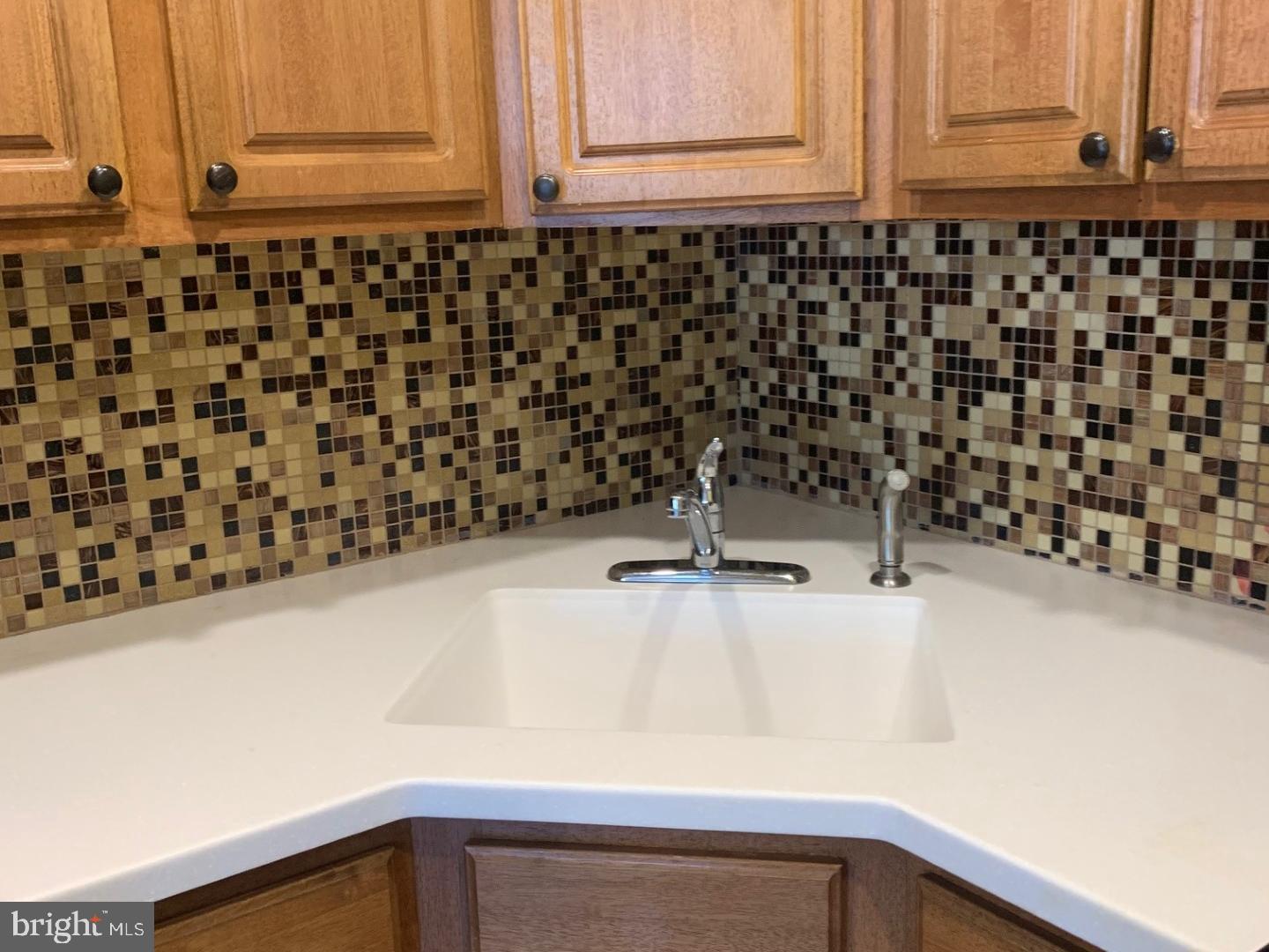 338 Beverly Boulevard Upper Darby, PA 19082 - Photo 9 of 24 Brand new countertop
