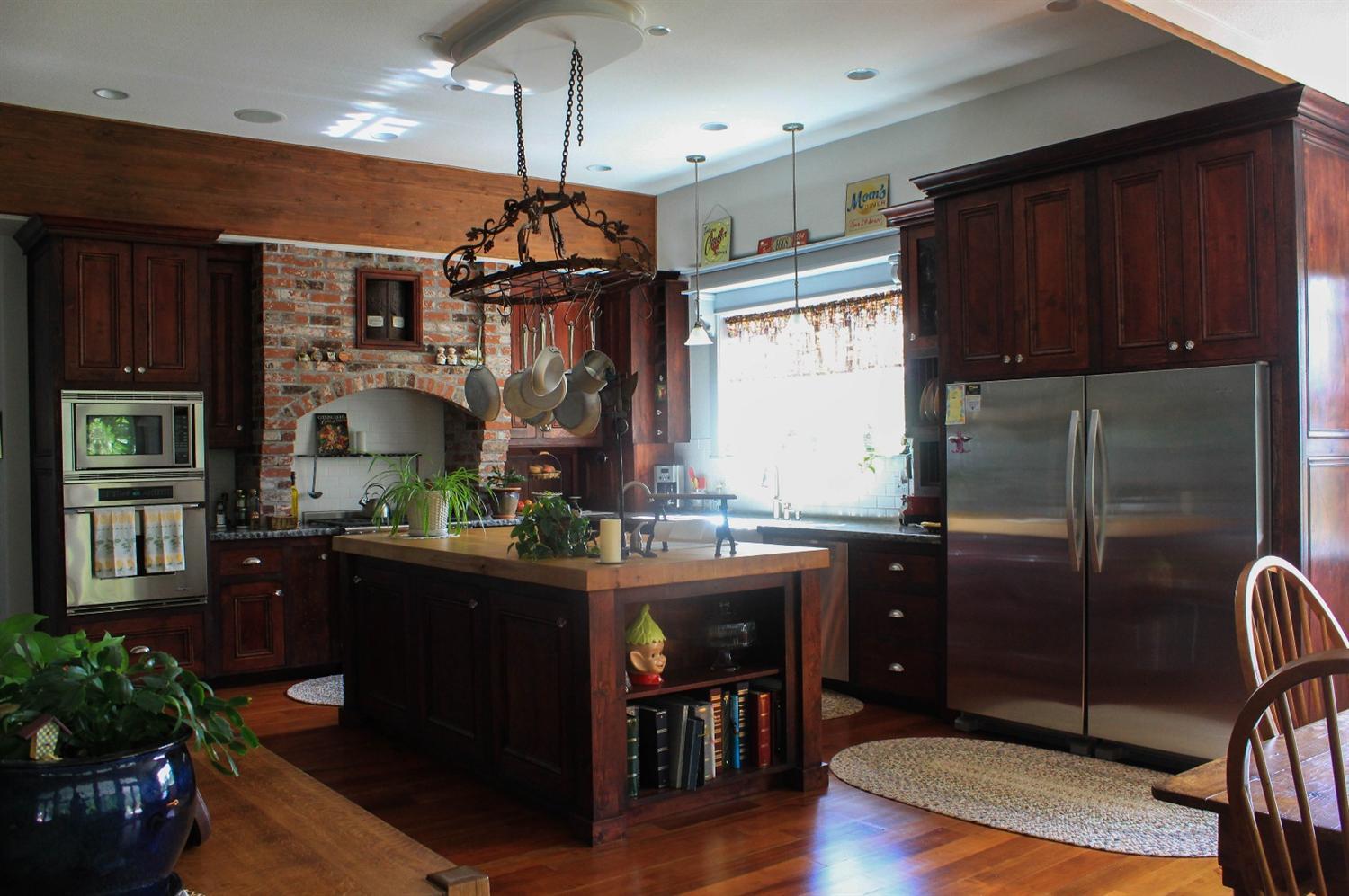 8450 New Hope Road Grants Pass, OR 97527 - Photo 13 of 35 Gallery Image 13