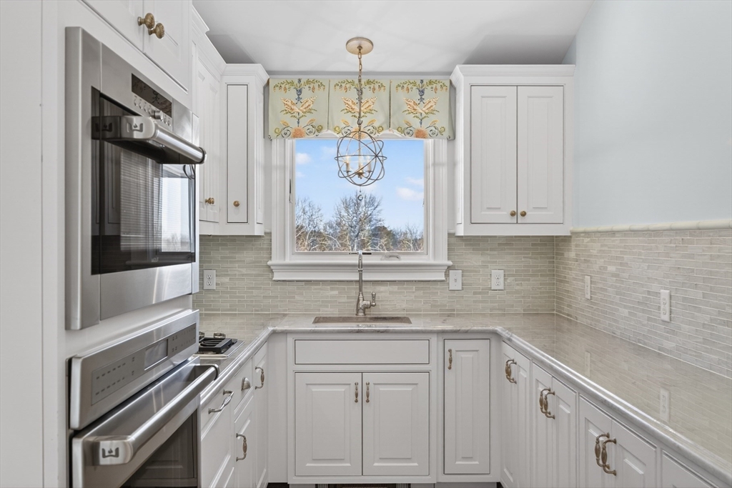19 Cedarville Road Sandwich, MA 02537 - Photo 11 of 42