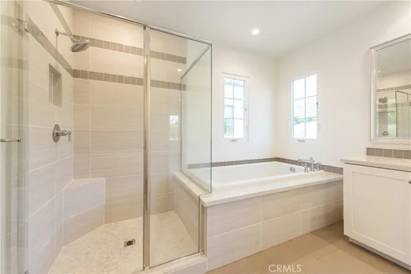 $3,390,000 | 162 Statura, Irvine, CA 92602