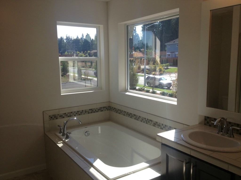 3602 195th Place Southeast, Unit 105 Bothell, WA 98012 - Photo 4 of 10 Gallery Image 4
