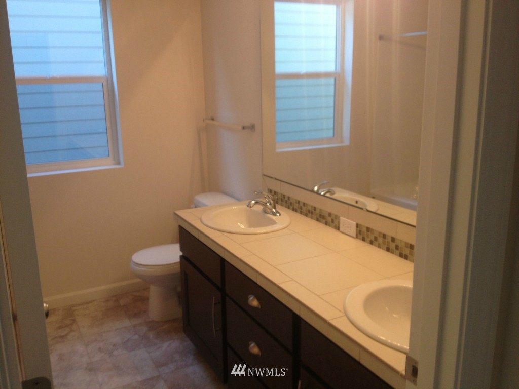 3602 195th Place Southeast, Unit 105 Bothell, WA 98012 - Photo 7 of 10 Gallery Image 7