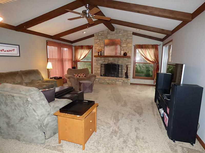 12891 Charing Cross Road Carmel, IN 46033 - Photo 3 of 22 Gallery Image 3
