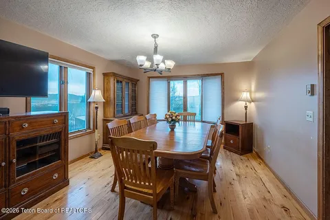 $795,000 | 731 County Road 129, Grover, WY 83122