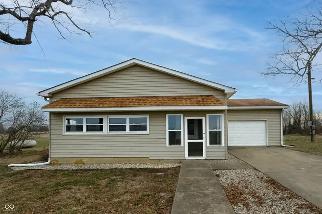 $225,000 | 7901 South 525 East, Elizabethtown, IN 47232
