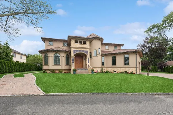 $5,899,000 | 1190 Harbor Road, Hewlett, NY 11557