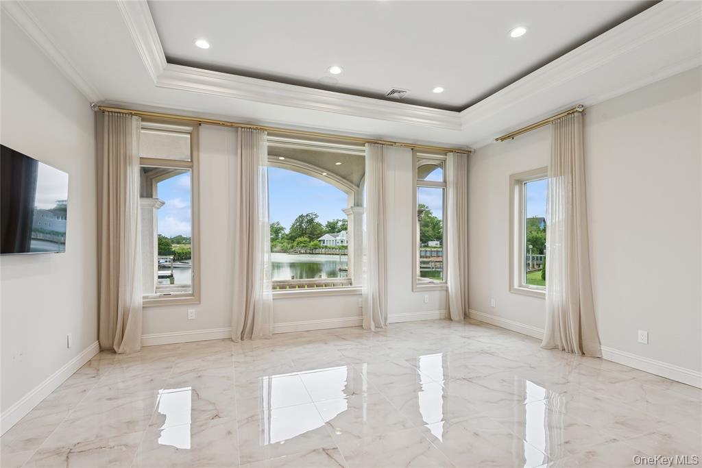 1190 Harbor Road Hewlett, NY 11557 - Photo 16 of 47