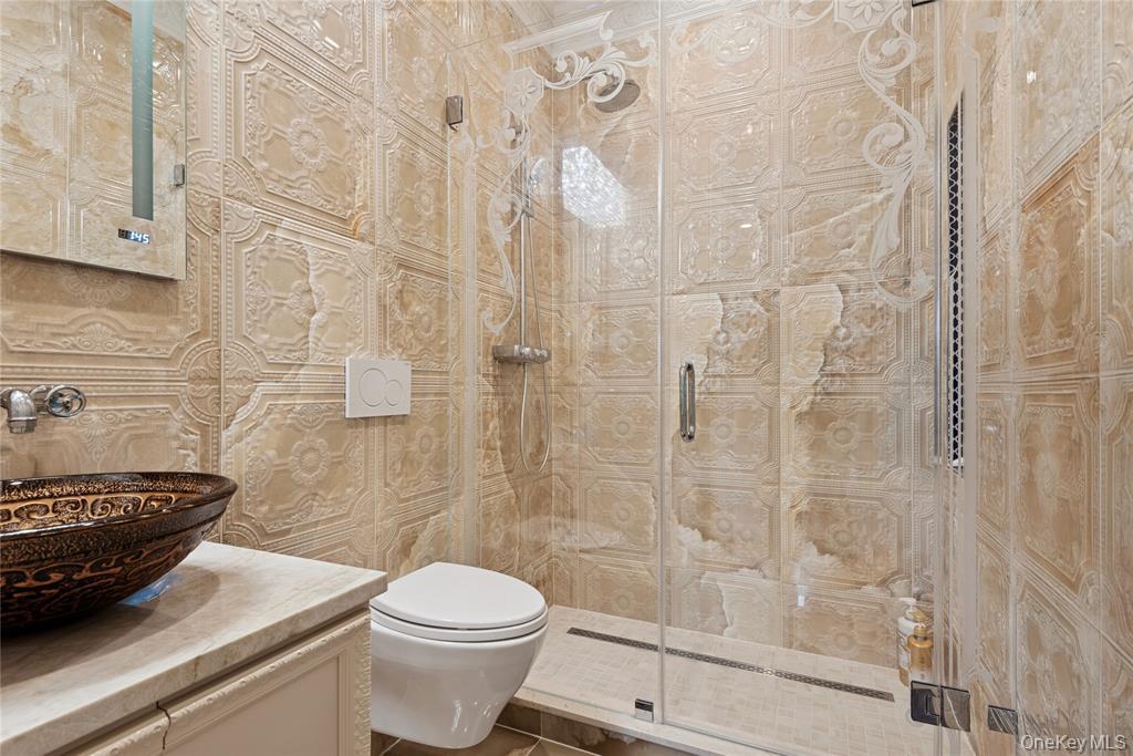 1190 Harbor Road Hewlett, NY 11557 - Photo 35 of 47