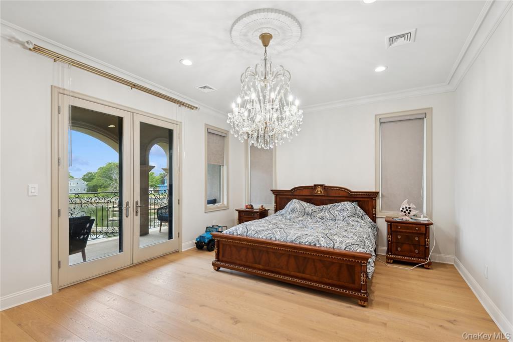 1190 Harbor Road Hewlett, NY 11557 - Photo 36 of 47