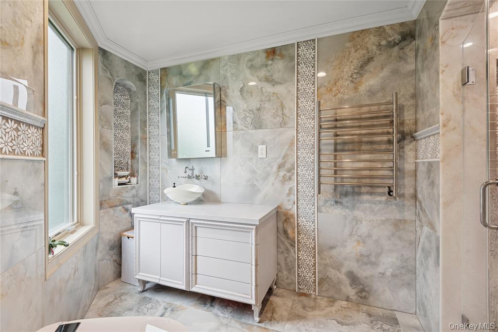 1190 Harbor Road Hewlett, NY 11557 - Photo 37 of 47