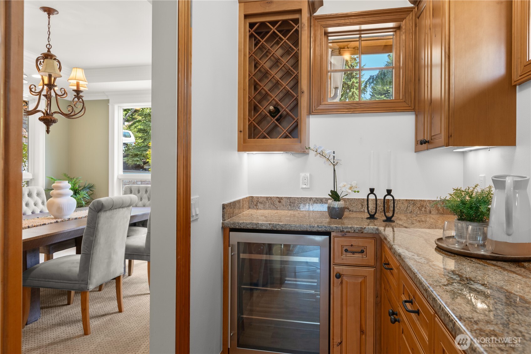 18608 Sound View Place Edmonds, WA 98020 - Photo 15 of 40