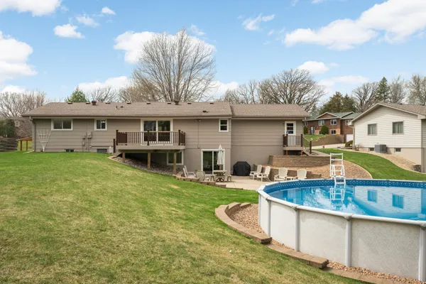 $424,900 | 110 Mayo Drive, Burnsville, MN 55337