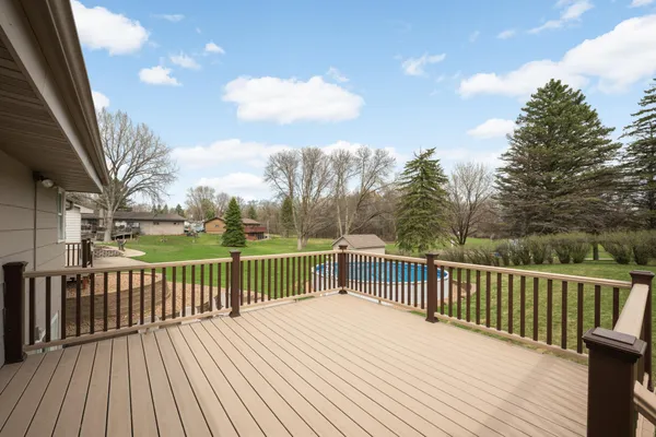$424,900 | 110 Mayo Drive, Burnsville, MN 55337